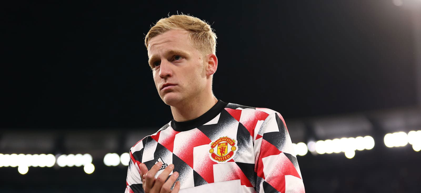 Donny van de Beek linked with move to Inter Milan – Man United News And Transfer News