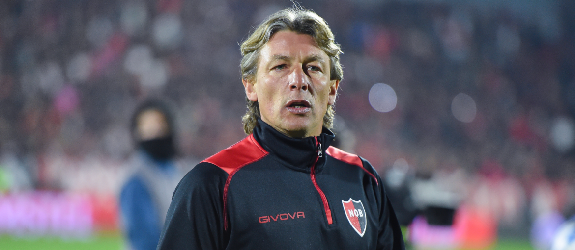 Former Man United defender Gabriel Heinze to join Arsenal's coaching ...