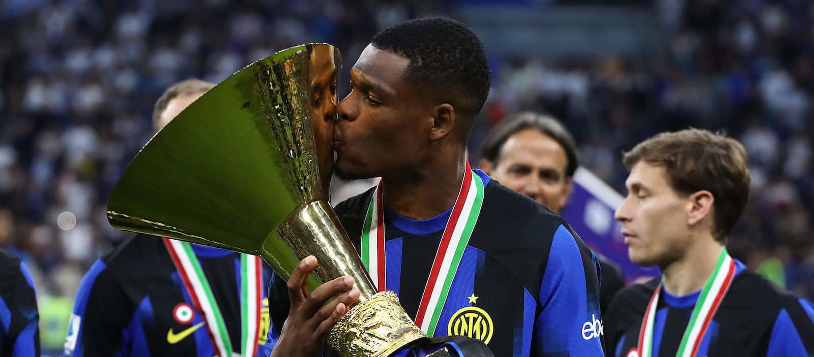 Manchester United pushing to sign €50m-rated Inter Milan wing-back Denzel Dumfries – Man United News And Transfer News