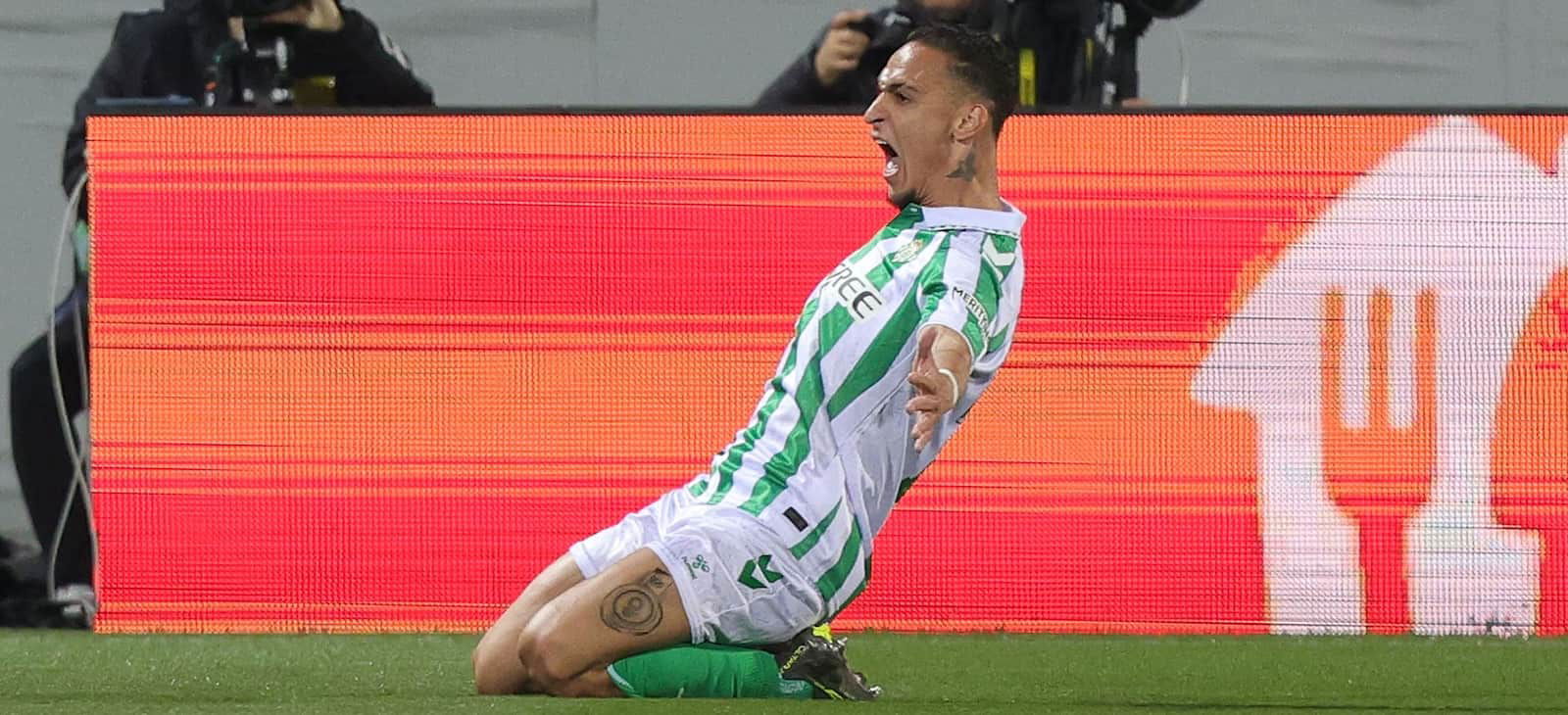 Antony puts in outstanding display for Real Betis in UEFA Conference League semi-final – Man United News And Transfer News