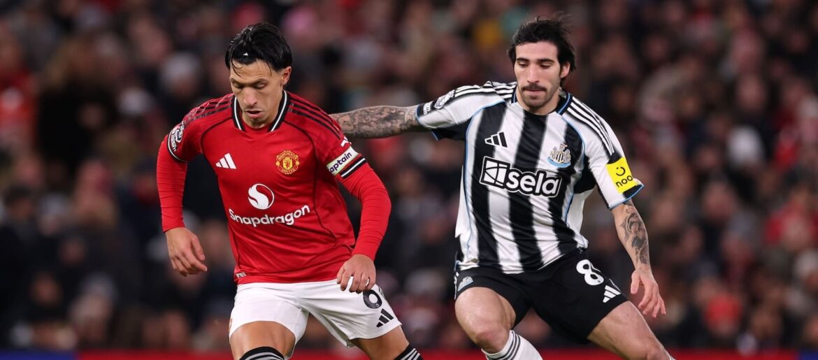 Picture of Lisandro Martinez