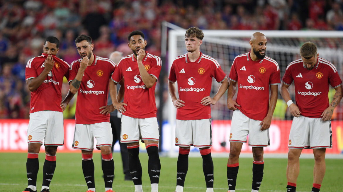 Picture of United team