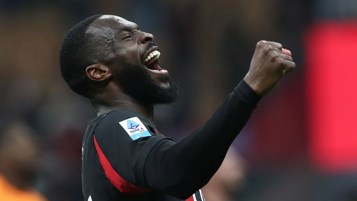 Fikayo Tomori: Man United handed January transfer opportunity as Milan prepare exit